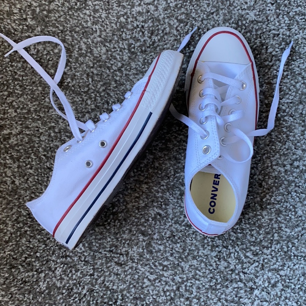 Chuck Taylor All Star - White, Size 7.5